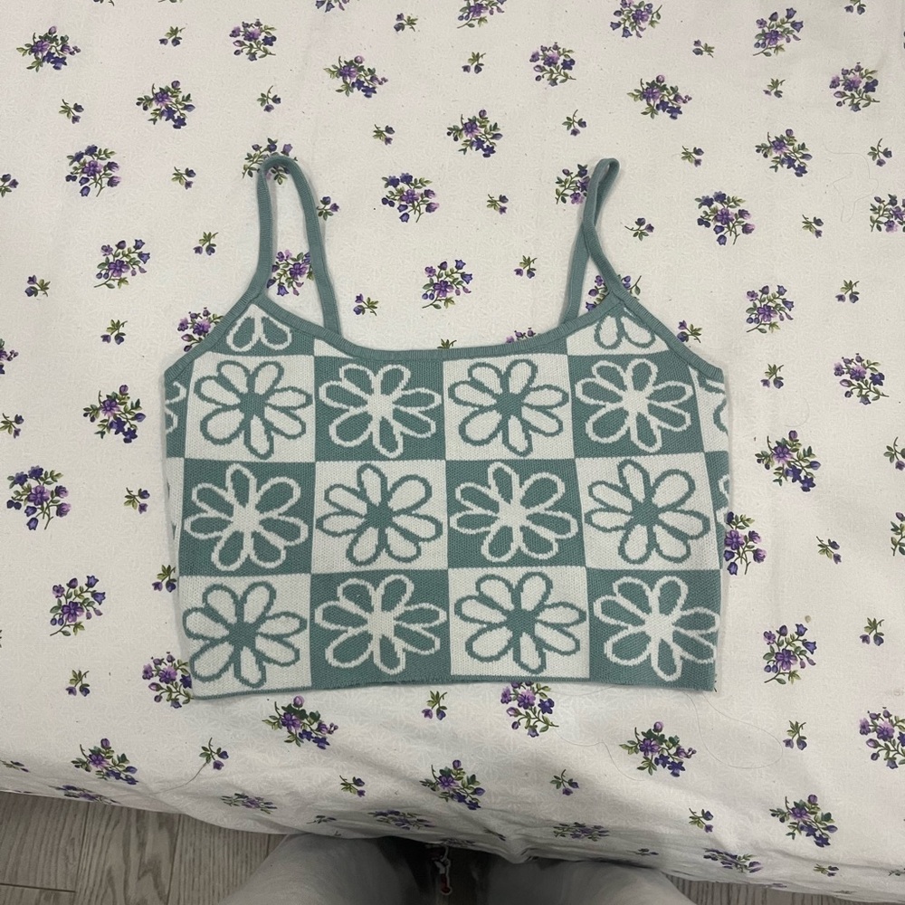 PacSun Green Floral Crop Top
